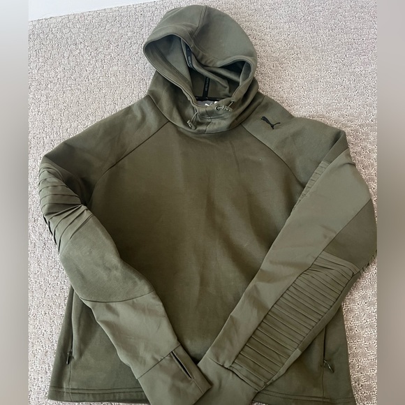 M Puma Green Hoodie - Picture 1 of 4